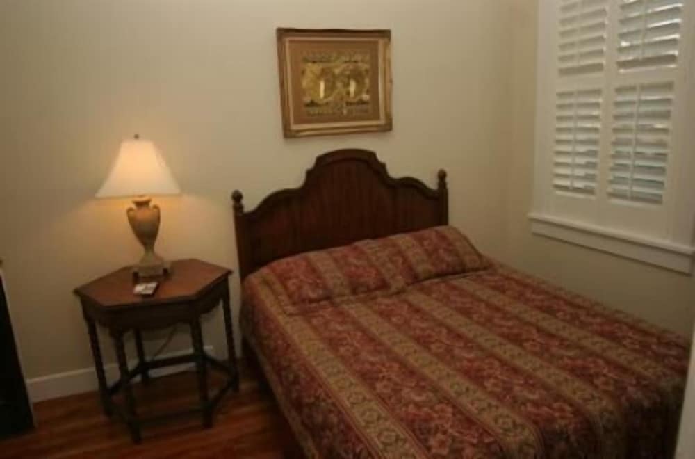Room, 1 Queen Bed photo 3