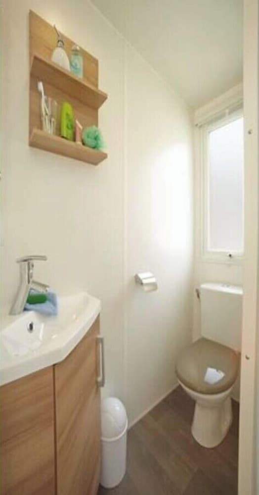 Premium Mobile Home, 3 Bedrooms photo 2