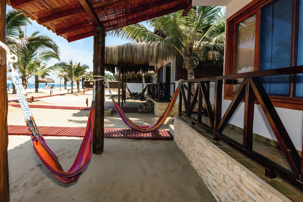 Bungalow con vista al mar (4 personas) photo 2