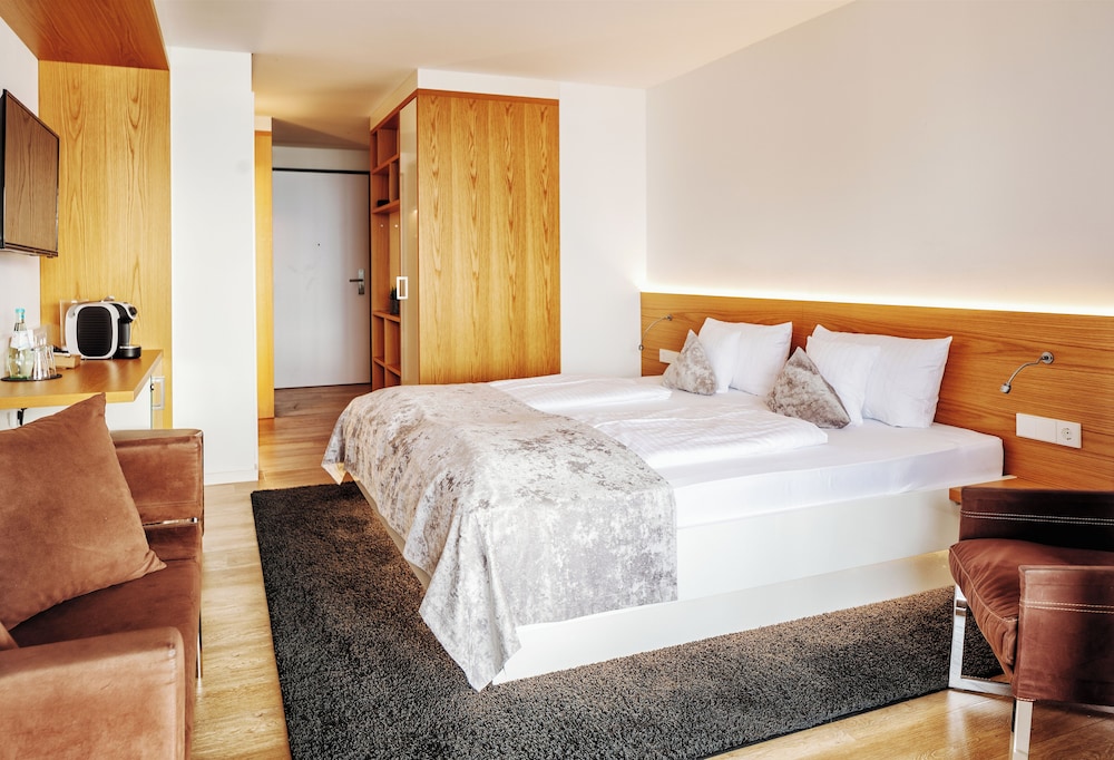 Superior Double Room, Lake View photo 1