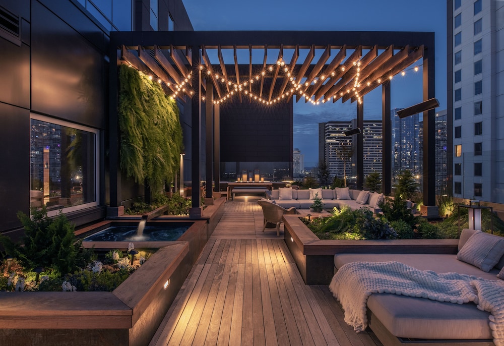 Room, Terrace - Photo 6