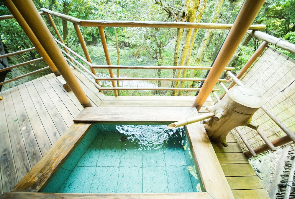 Annex Room with Open-air Bath "ASAGIRI"