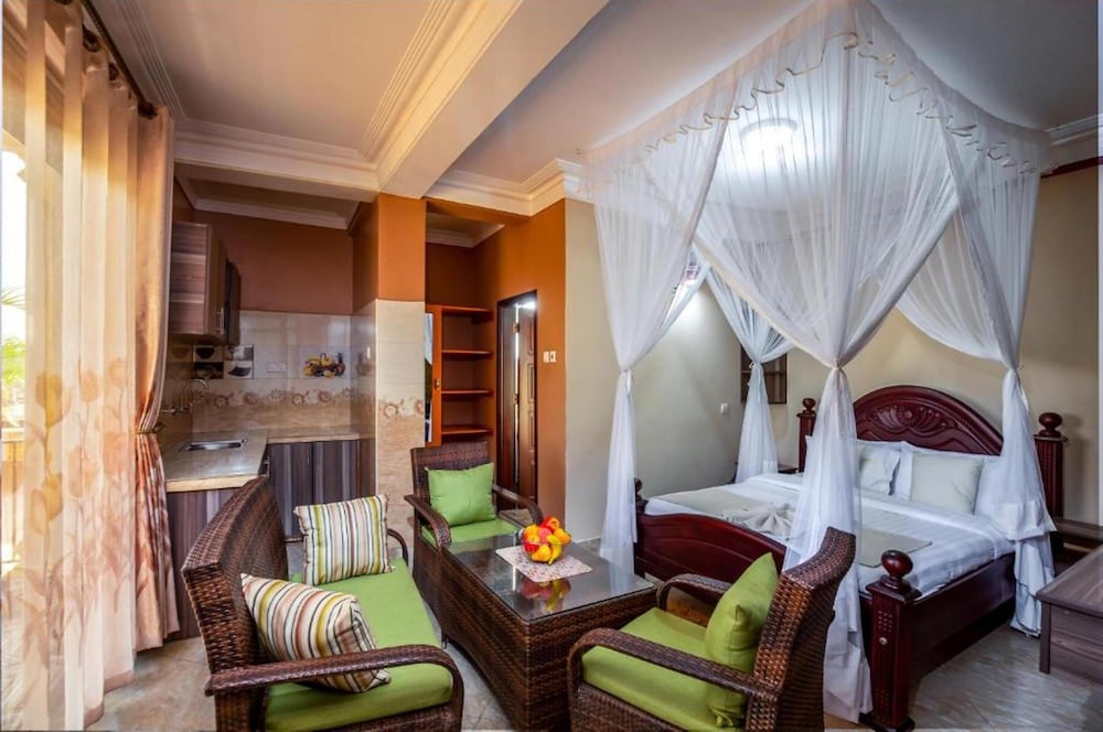 Executive Studio Suite, Balcony, City View