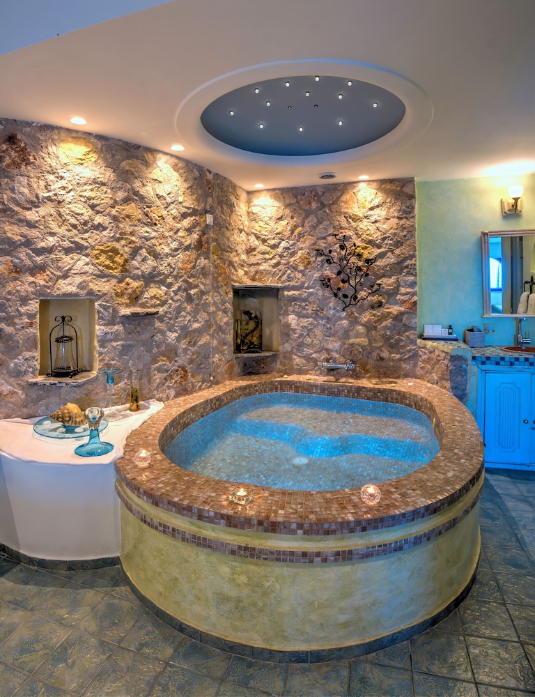 Honeymoon Suite, Spa Bath, Sea View - Photo 6
