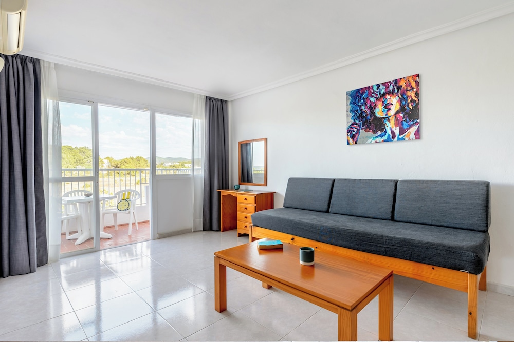 Apartment, 1 Bedroom (3 adults) - Photo 4