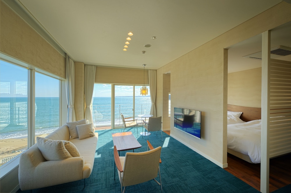 Twin Room, 2 Twin Beds, Non Smoking, Ocean View photo 1