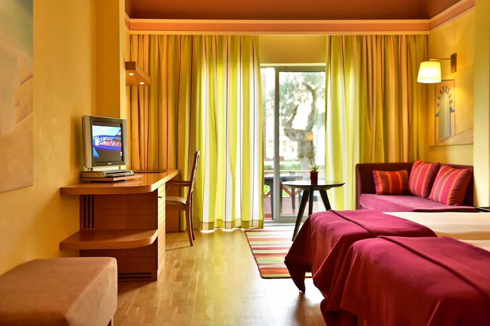 Superior Double or Twin Room - Photo 5