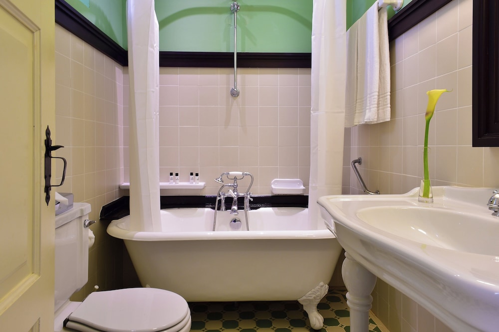 Superior Double or Twin Room - Photo 7