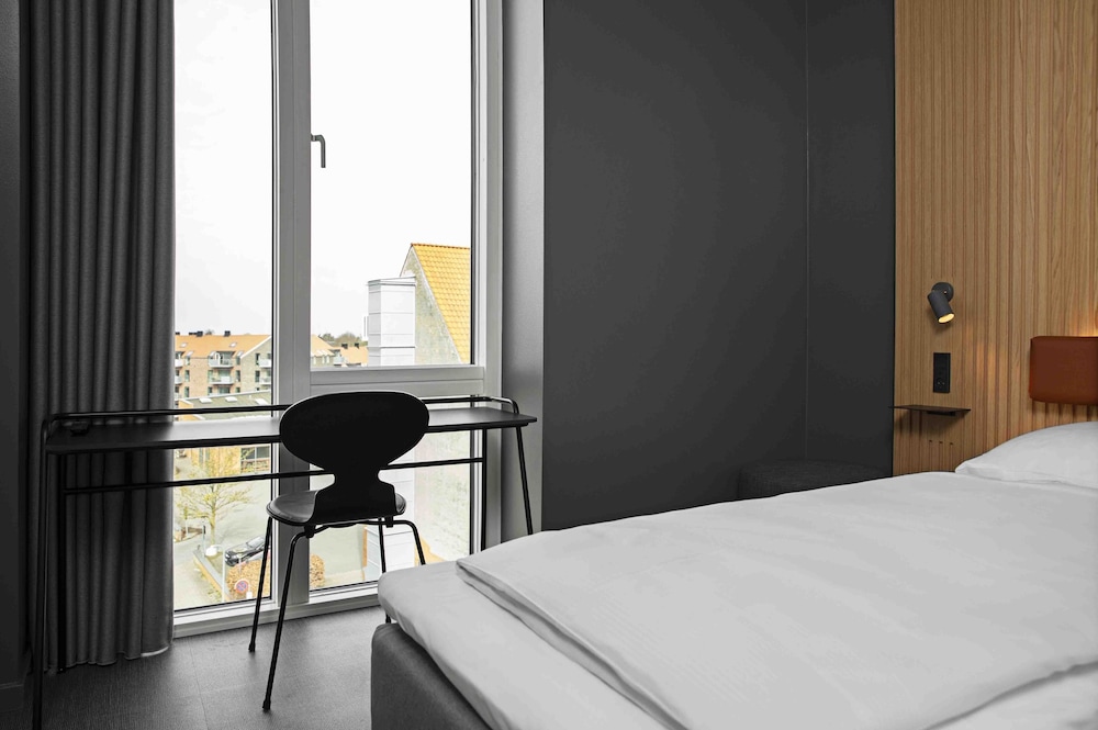 Standard Twin Room, 2 Twin Beds - Photo 2