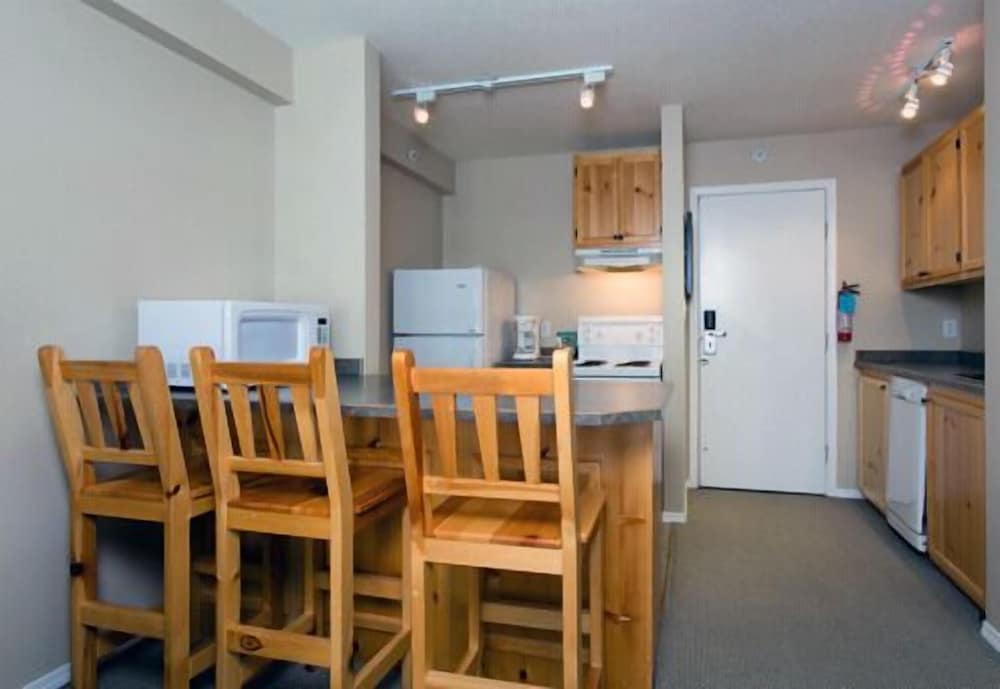 Suite, 1 Bedroom photo 1