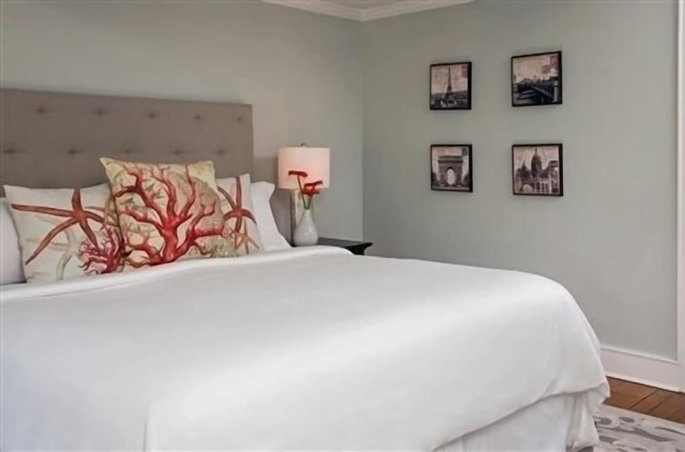 Room, 1 Queen Bed photo 2