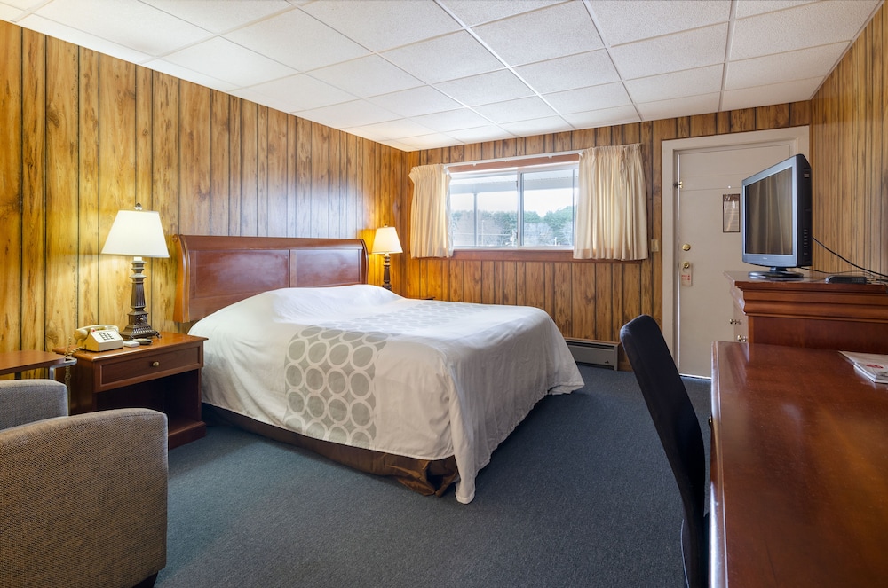Deluxe Single Room, 1 *King* Bed, Non Smoking, Private Bathroom photo 1