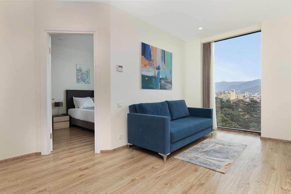 1 Bedroom Park View - Photo 3
