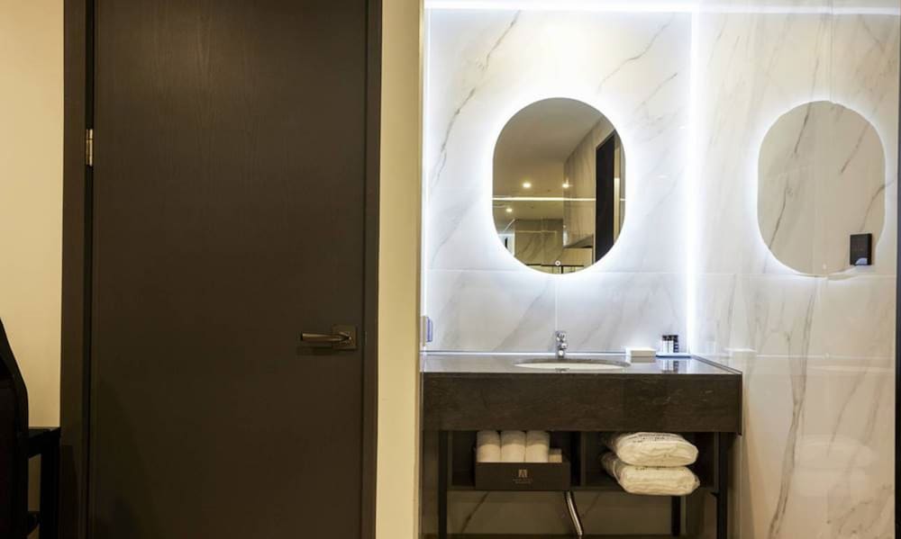 Suite - Photo 6