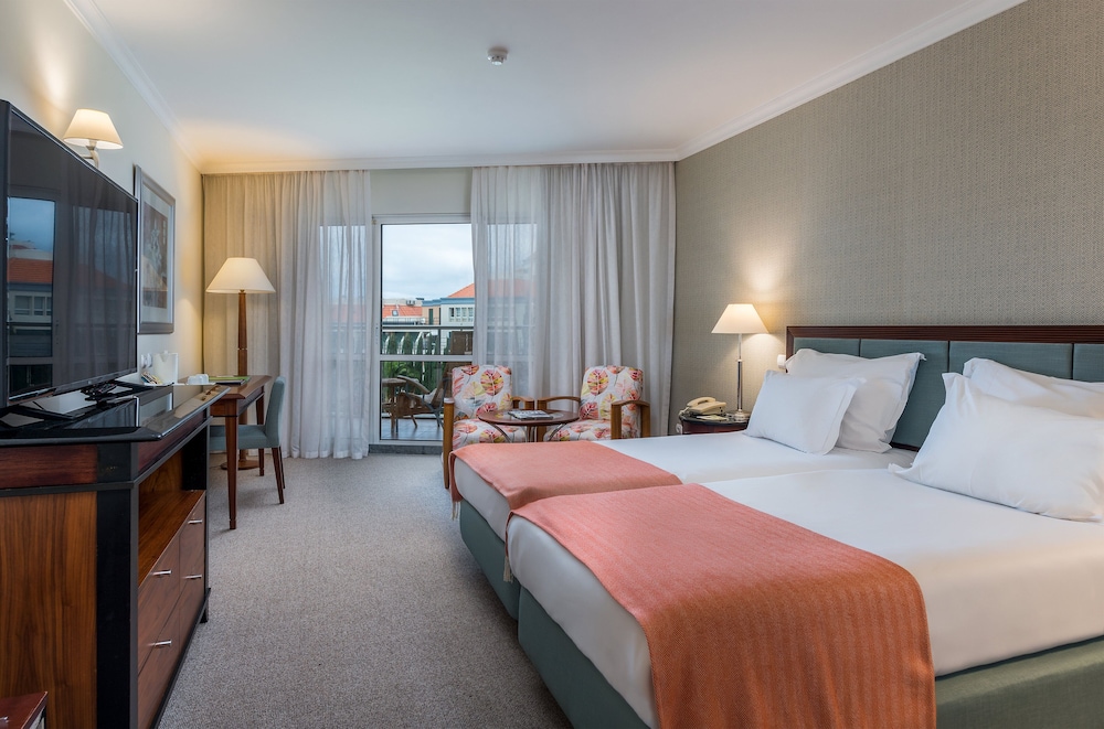 Double or Twin Room (Land View) - Photo 1