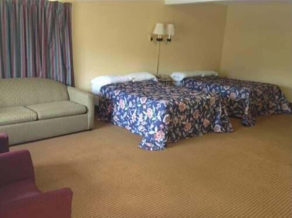 Double Room, 2 Double Beds, Smoking photo 2