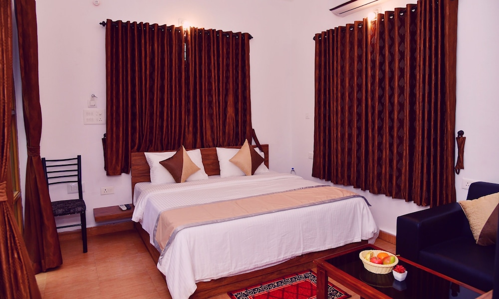 Executive Room - Photo 11