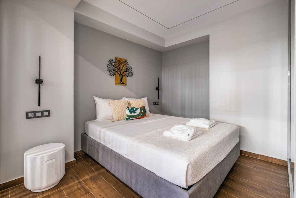 Deluxe Studio, 1 Double Bed with Sofa bed, Kitchen, City View