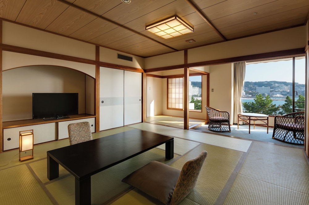 Superior Family Japanese Room 48sqm(Meals At Banquet Hall) photo 1