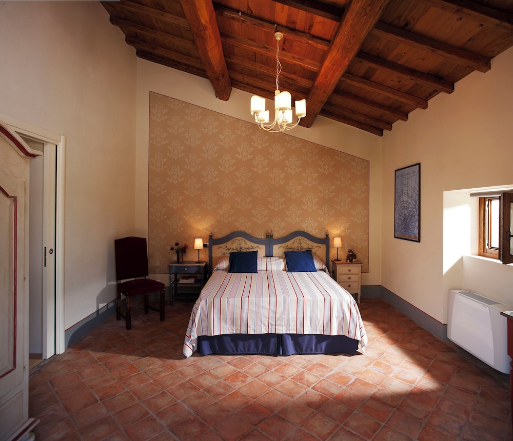 Villa photo 3