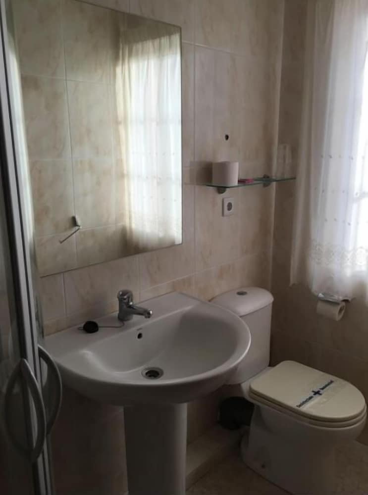 Double Room - Photo 3