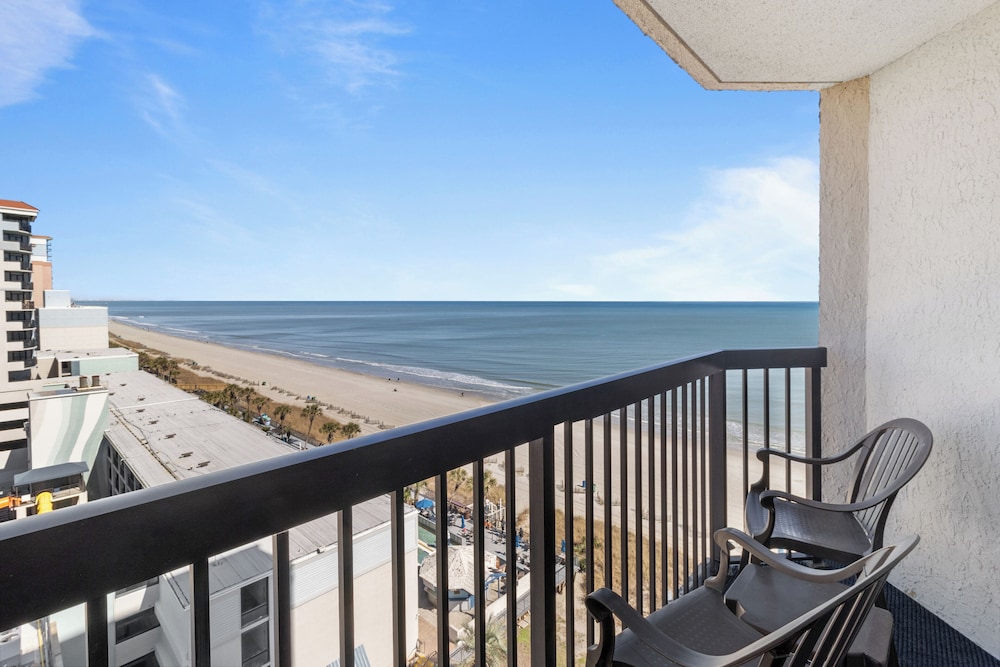 Pinnacle Ocean View Deluxe King Efficiency - Photo 12