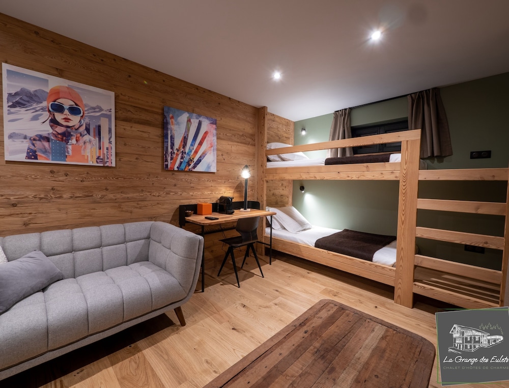 Luxury Quadruple Room, Mountain View photo 1