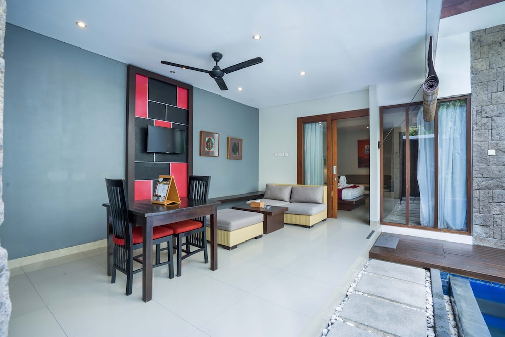Free Floating Breakfast at One Bedroom Pool Villas