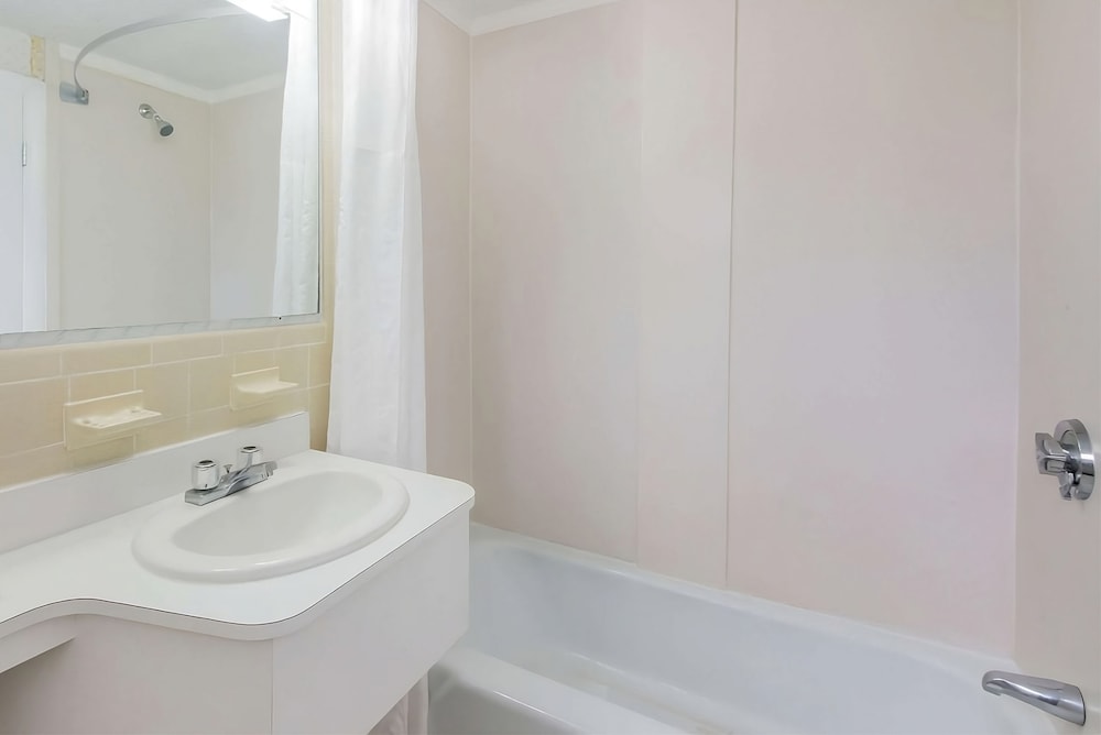 Standard Single Room photo 2
