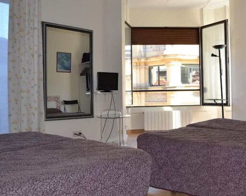 Habitación Cuádruple, Baño Compartido
