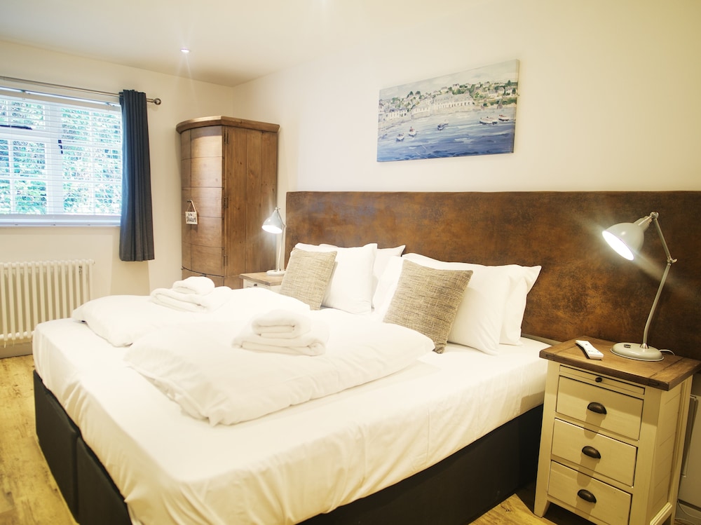 Room 4 (Not Dog Friendly Room) photo 2