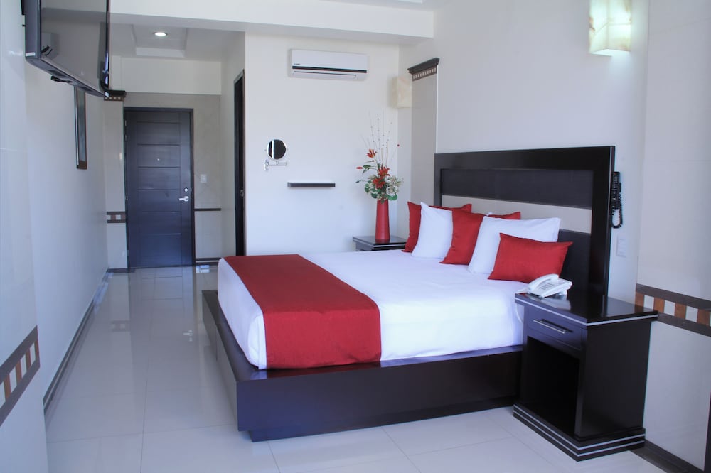 Executive Room - Photo 3