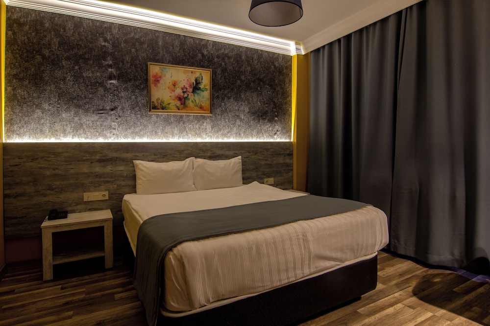 Comfort Quadruple Room, Accessible photo 3