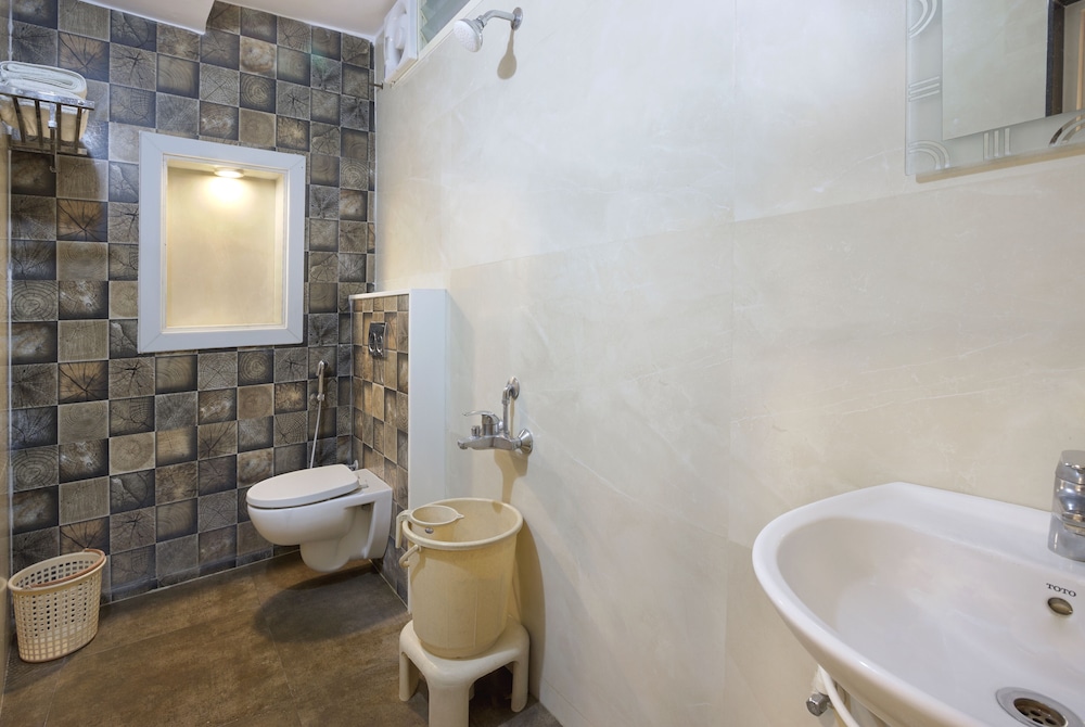Deluxe Room (Non A/C) photo 2