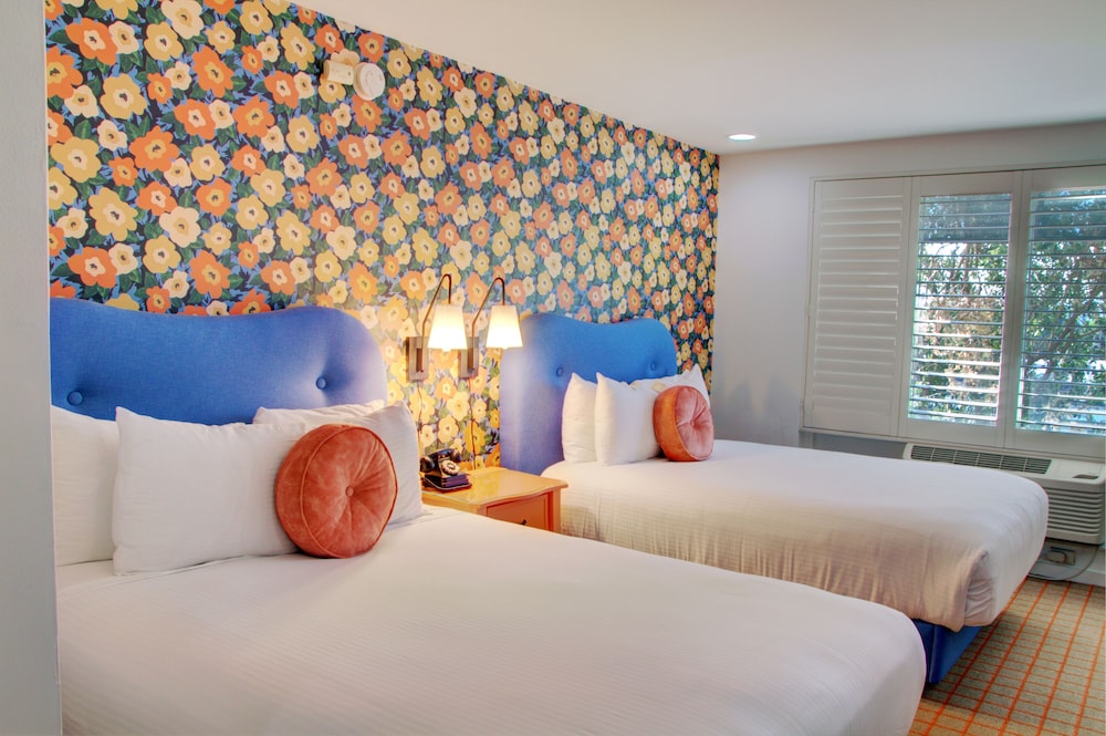 Standard Room, 2 Queen Beds