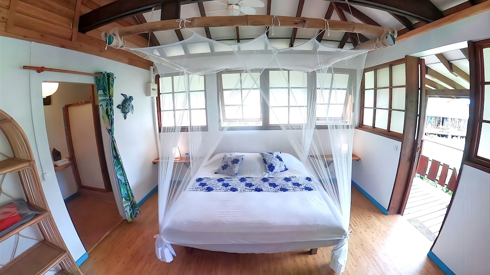 Comfort Double Room, 1 King Bed (Apetahi) photo 1