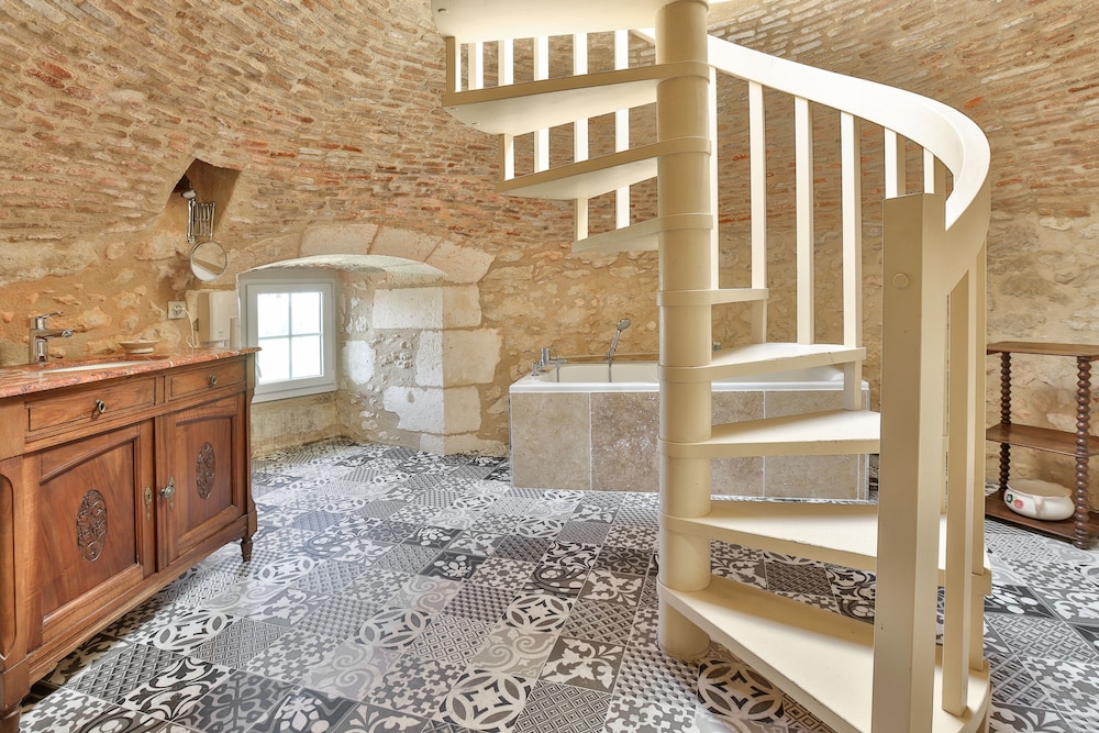 Superior Double Room (Charm) - Photo 9