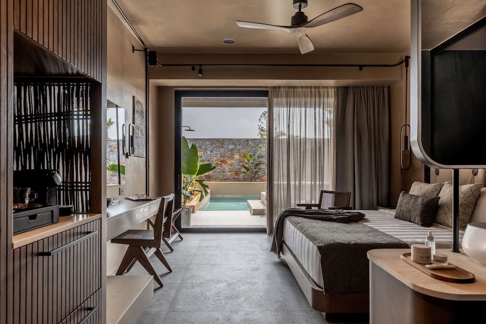 Breeze Double Deluxe with Private Pool