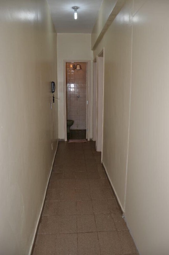 Standard Room, Shared Bathroom (with Fan) photo 3