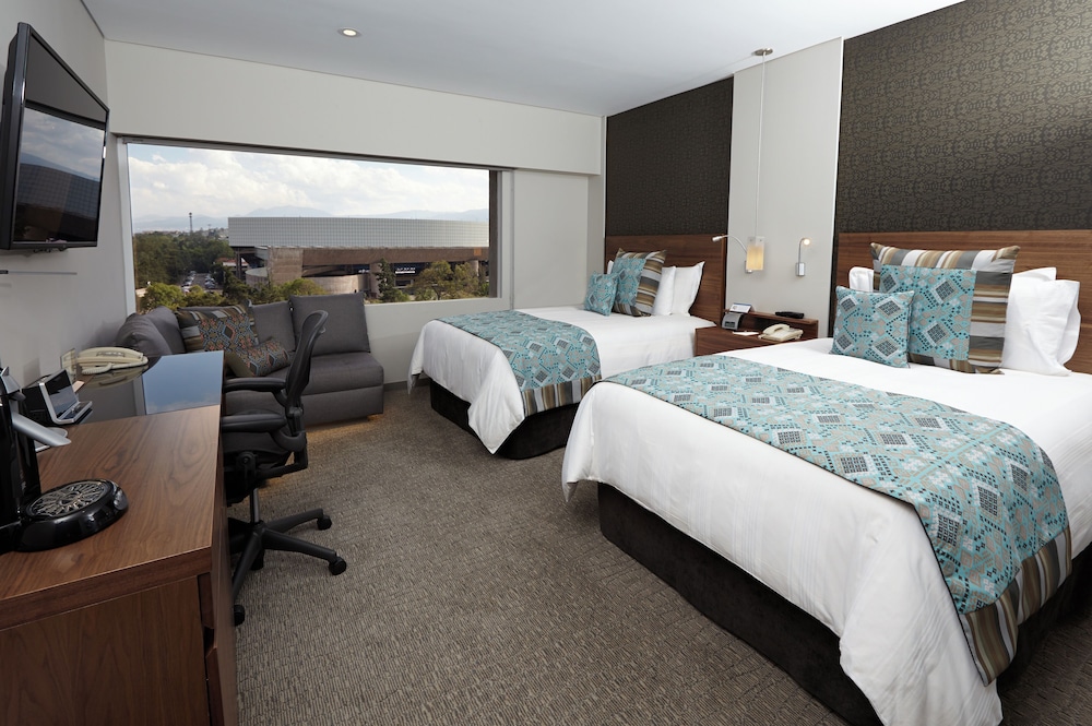 Classic Room, 2 Queen Beds (Chapultepec Park View) - Photo 1
