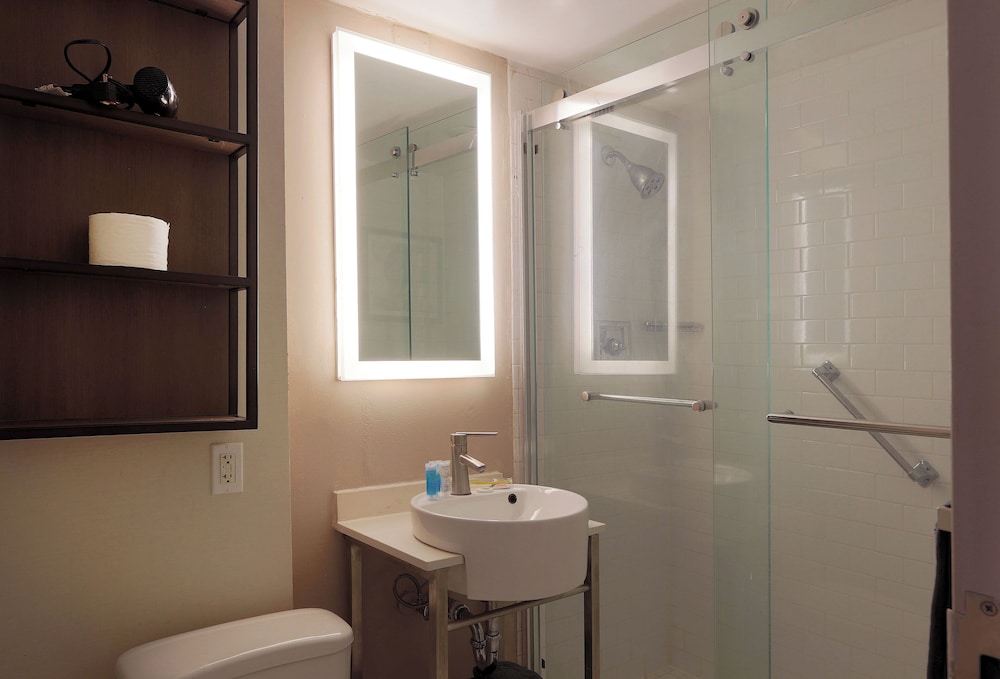 Deluxe Apartment, City View photo 2