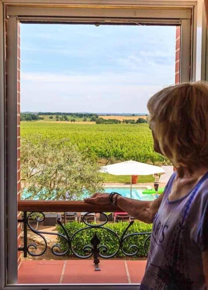 Double Room, Pool View (Occitane) photo 3