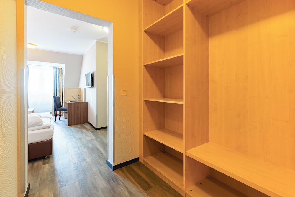 Standard Room - Photo 13