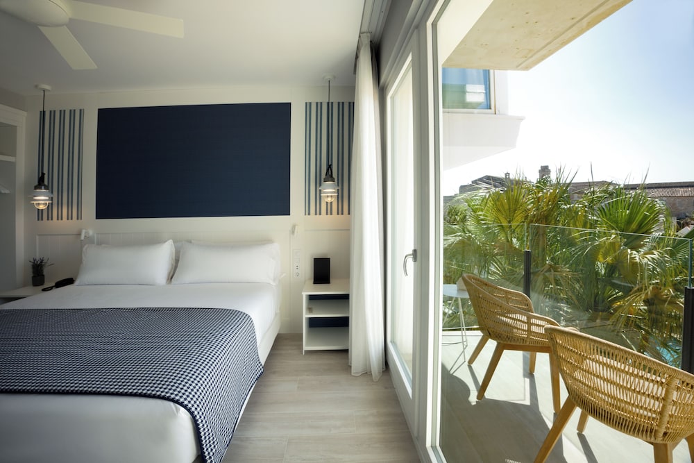Suite, Garden View - Photo 1