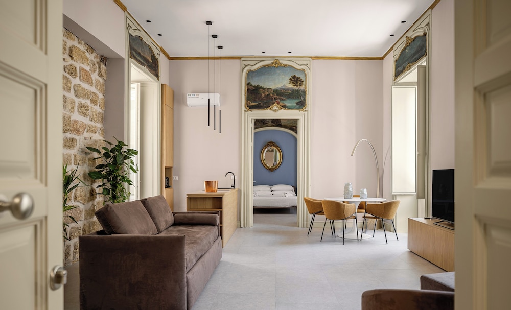 Luxury Quadruple Room, Balcony, City View