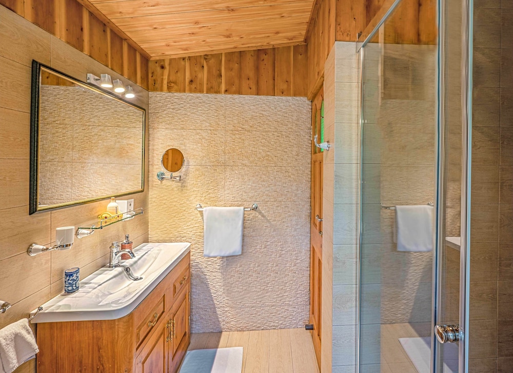 Executive Suite, 2 Queen Beds (Chinar Villa) photo 2