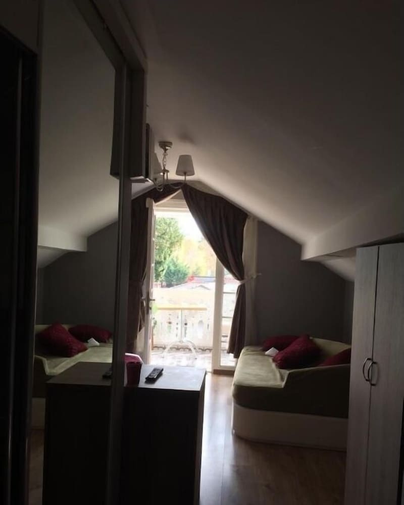 Standard Triple Room photo 1