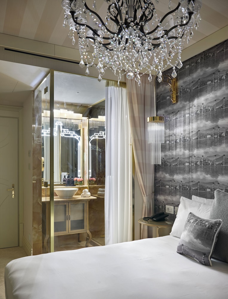 CABANA SIGNATURE ROOM, MOUNTAIN VIEW