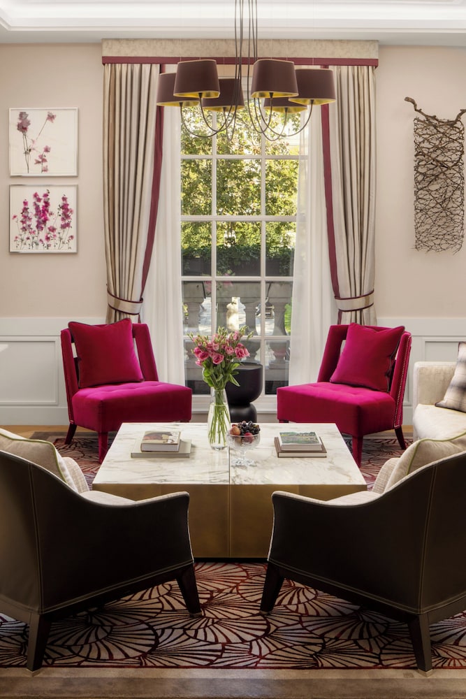 Suite (Lord Harrowby)