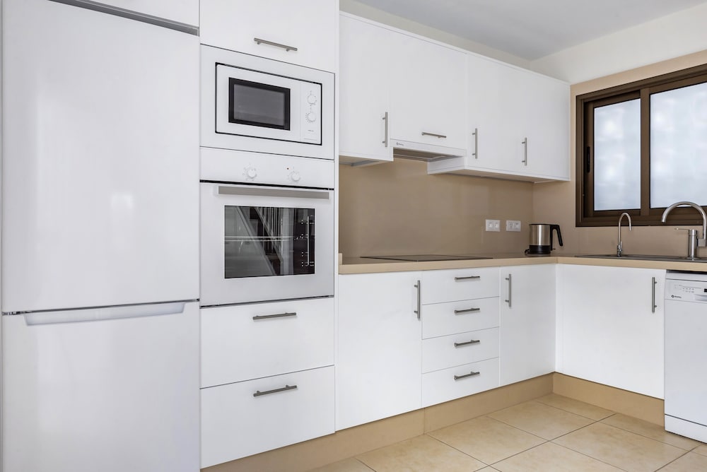 Family Apartment, 2 Bedrooms - Photo 7
